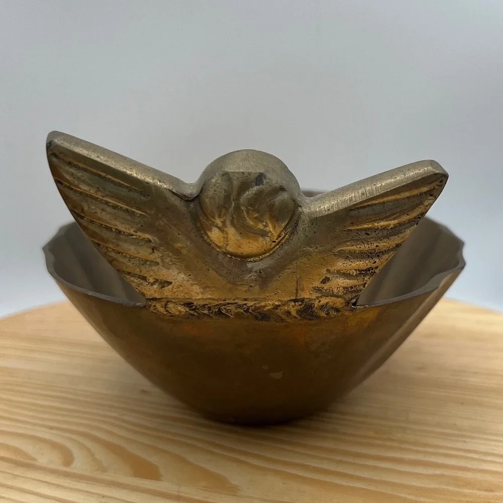 Vtg Solid Brass Cherub Angel Scalloped Trinket Bowl India   Hollywood Regency